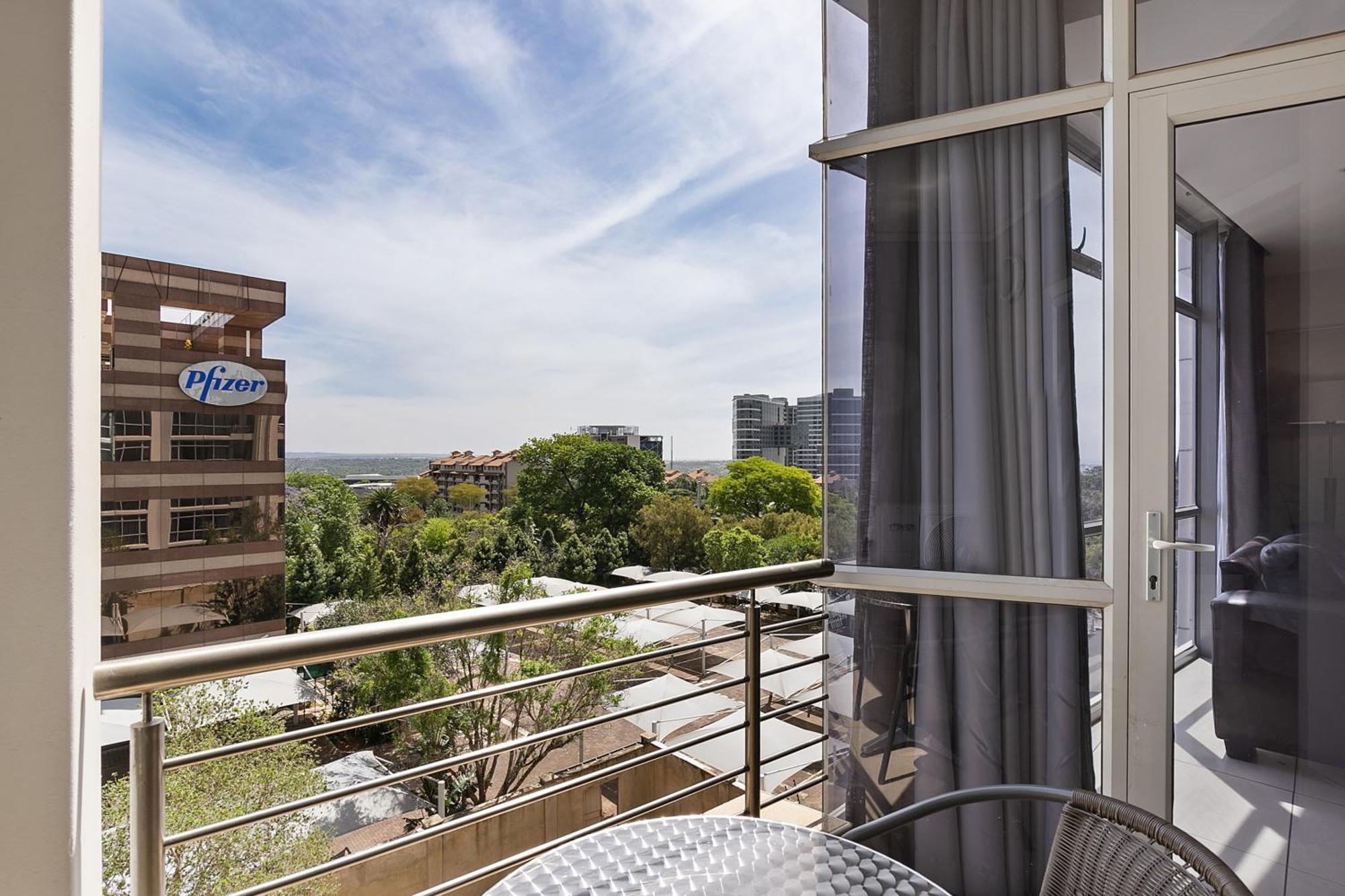 Hydro Park Residences In Sandton With Generator Γιοχάνεσμπουργκ Εξωτερικό φωτογραφία