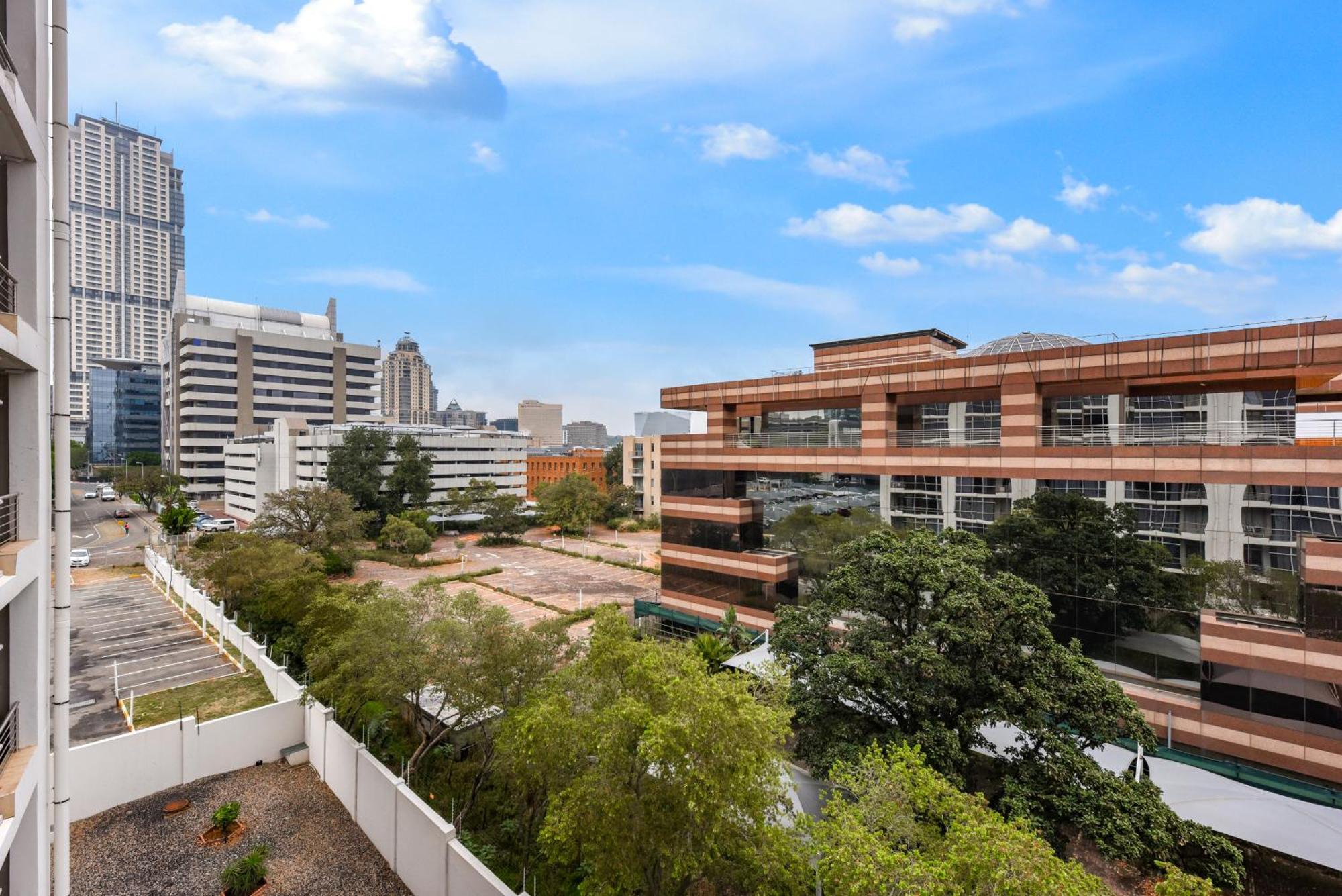 Hydro Park Residences In Sandton With Generator Γιοχάνεσμπουργκ Εξωτερικό φωτογραφία